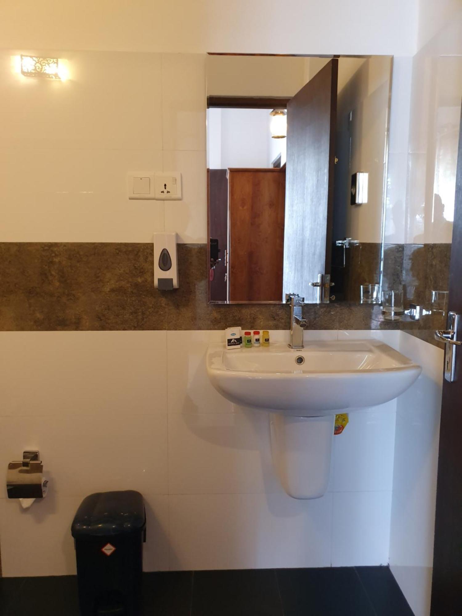 Misthill Rest - Lavish Villa Nuwara Eliya Dış mekan fotoğraf